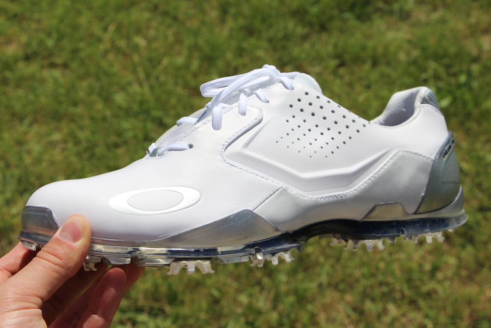 Aprender acerca 44+ imagen oakley golf shoes review