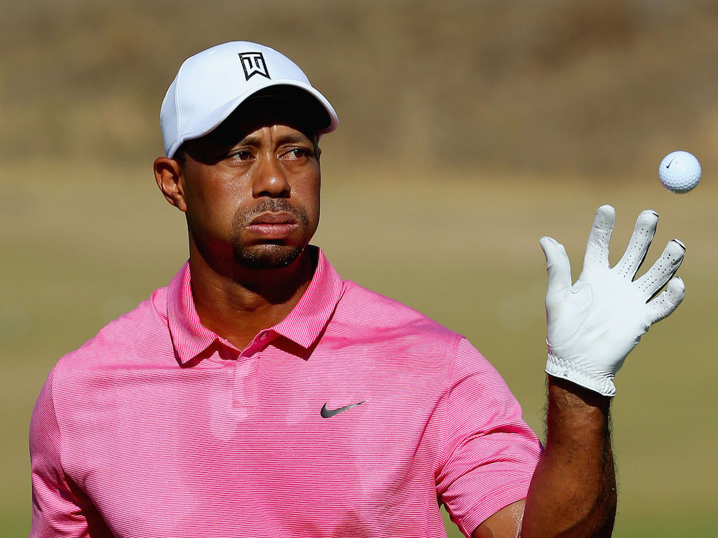 Golf fans react to Tiger Woods wearing a NEON PINK shirt at The