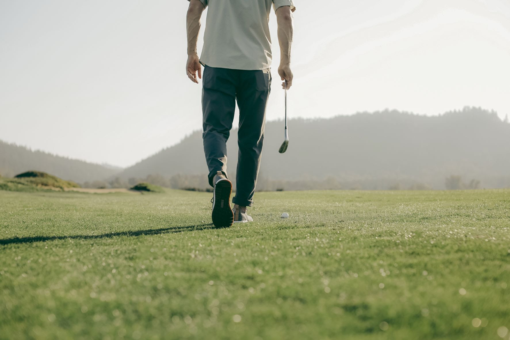 Greg Norman 5-pocket Golf Pants in Natural for Men
